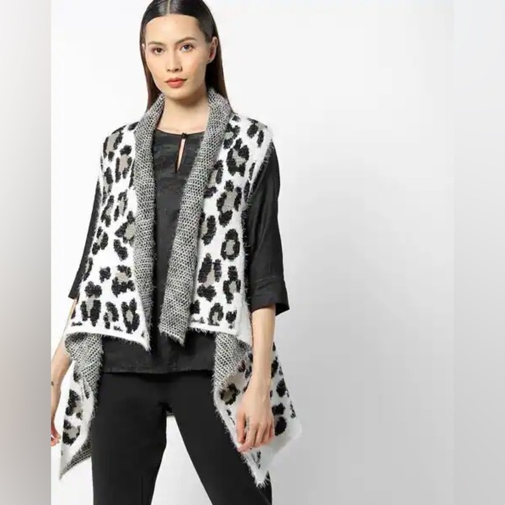 Leopard Print Open Front Cardigan - Picture 2 of 6